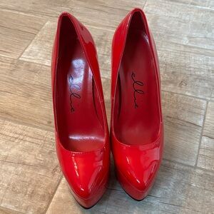 Ellie Stiletto Pumps Sexy Red Patent Leather 6.5”Heels  Size 7